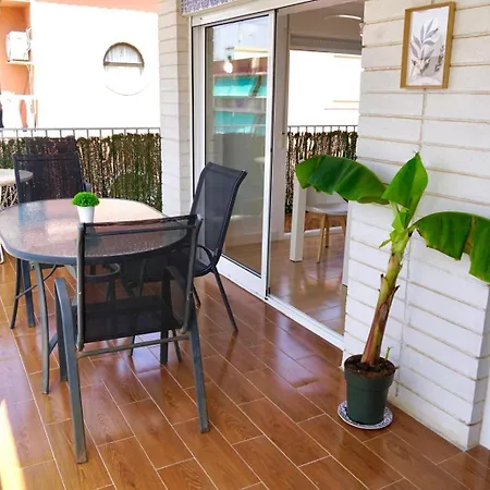 Con Terraza Y Parking En Primera Linea *