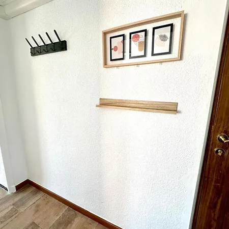 Con Terraza Y Parking En Primera Linea *