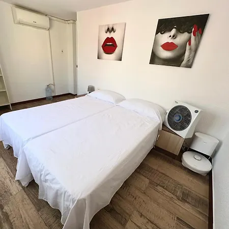 Con Terraza Y Parking En Primera Linea Apartamento